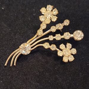 Elegant Gold and Silver Floral Brooch with Rhinestone Accents